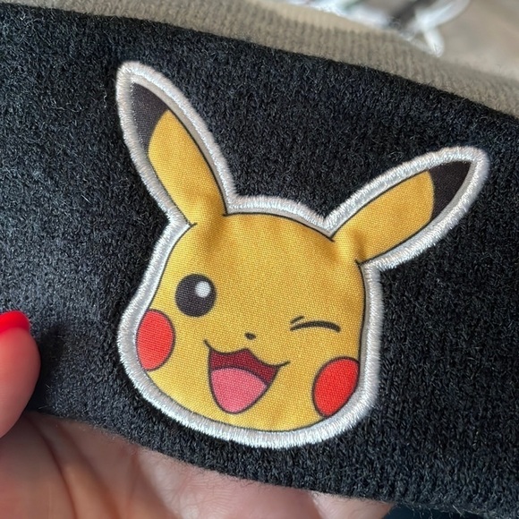 Pokémon Pikachu Pokeball Knit Beanie Hat size L/XL - Picture 3 of 13